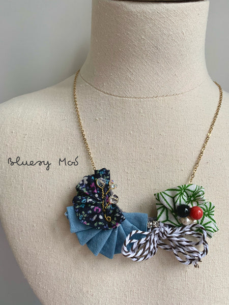 Ribbon Necklace