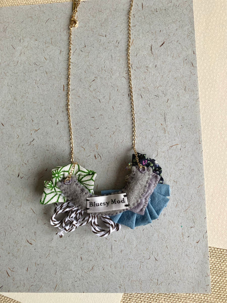 Ribbon Necklace